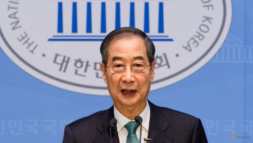 South Korea's ex-PM Han vows to team up with conservative election candidate South Korea's ex-PM Han vows to team up with conservative election candidate