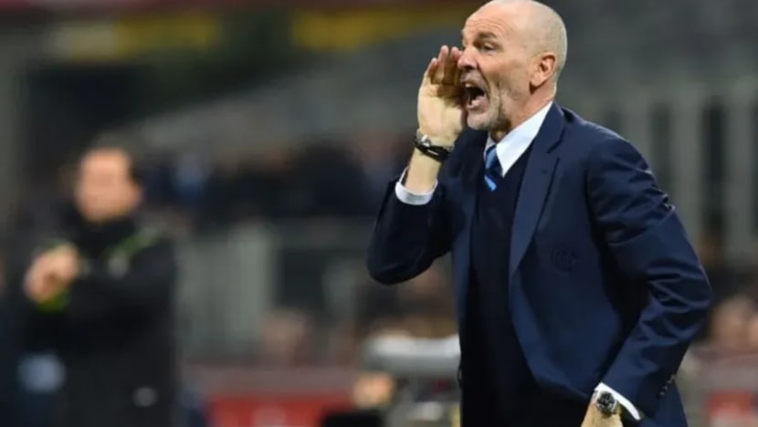 Jurulatih AC Milan positif COVID-19