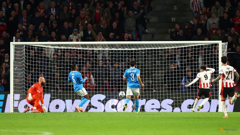 PSV come from behind to hand Napoli six of the best
