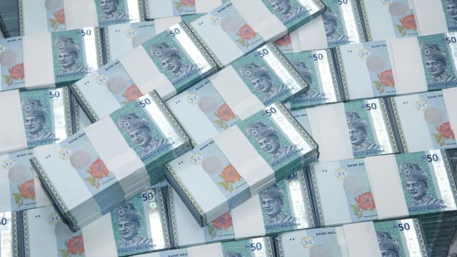 好心有好报！柔男帮小贩买彩票 喜中18万奖金