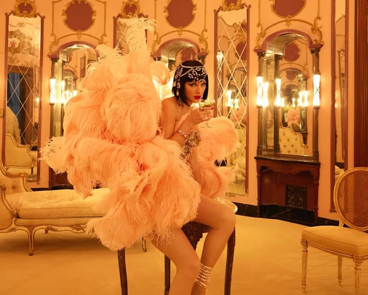 Taylor Swift siapkan empat lagu baru, 'easter eggs' di video Opalite akhirnya terjawab
