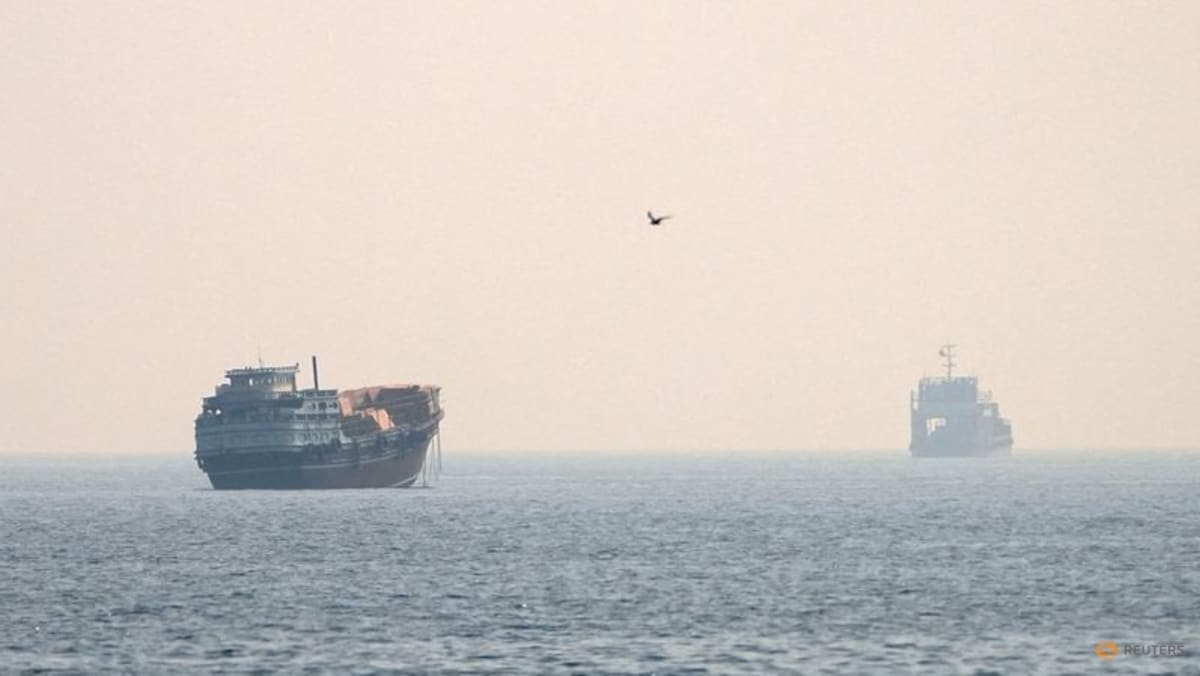 US launches new Iran strikes, reimposes naval blockade