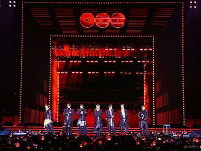 BTS unveil 23-song setlist at Goyang tour opener amid heavy rain