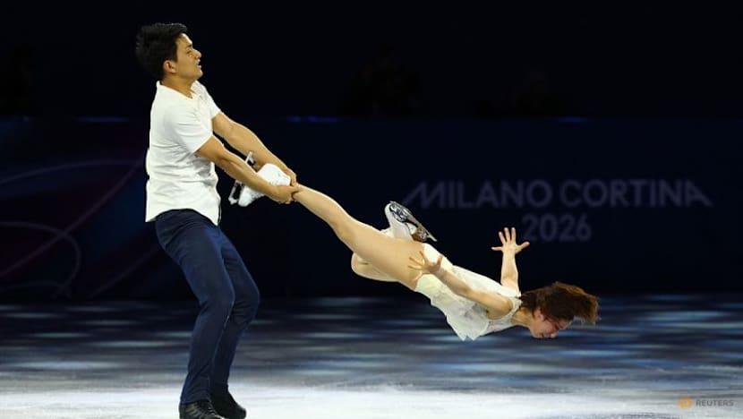 Figure skating-Japan's Olympic pairs champions Miura and Kihara to retire