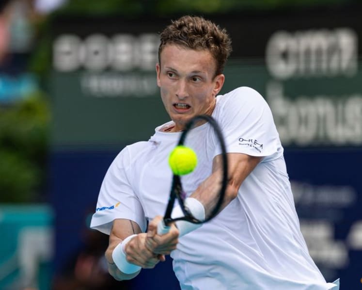 Sinner on doorstep of 'Sunshine Double' after beating Zverev in Miami