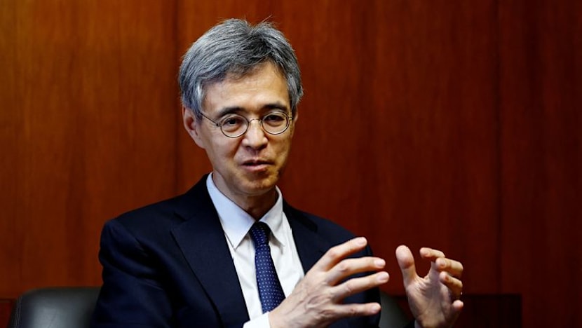 BOJ deputy governor Himino calls for 'timely' rate hike