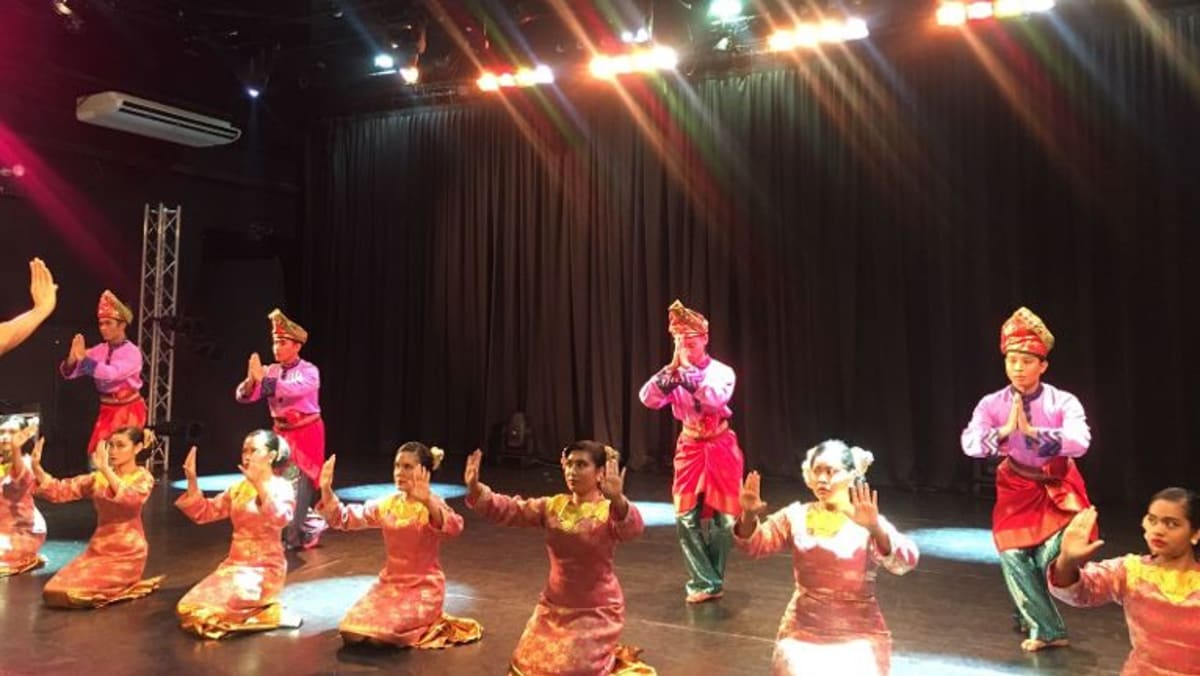 Pementasan tari NUS bawa generasi muda ke akar budaya, adat Melayu