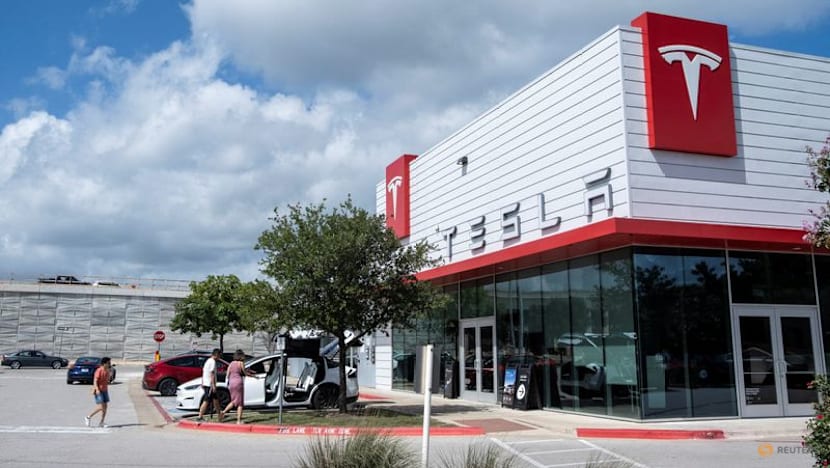 US NTSB to investigate fatal Texas Tesla crash