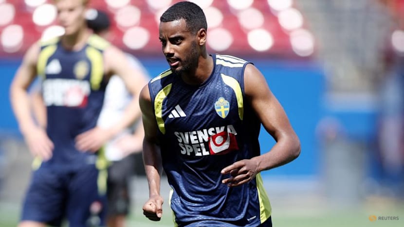 Sweden strike force faces tough Tunisia test in World Cup opener