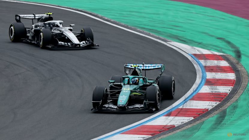 Motor-racing-Alonso 'couldn’t feel hands or feet' during Chinese Grand Prix