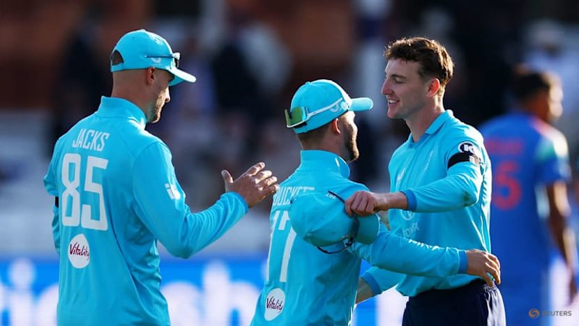Duckett's big century sets up England series win over India