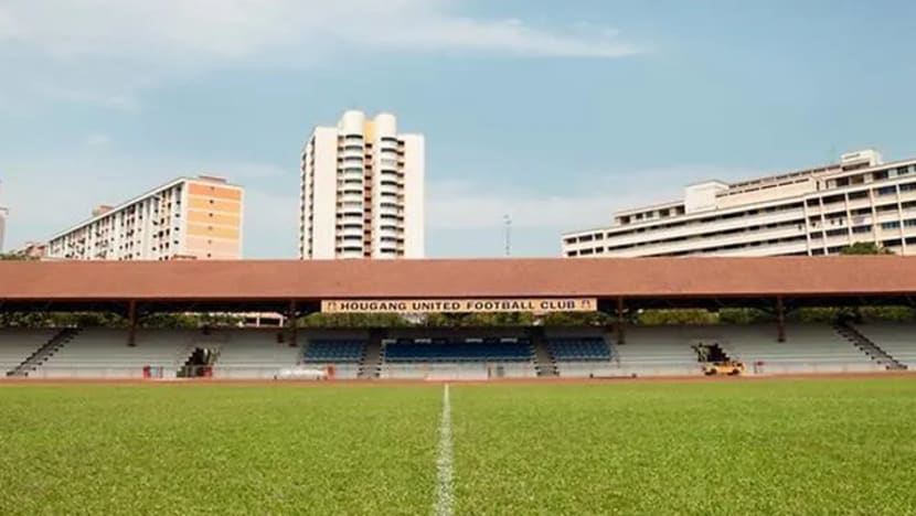 S$250,000 lesap dari Kelab Bola Sepak Hougang United; kakitangan diberkas S$250,000 lesap dari Kelab Bola Sepak Hougang United; kakitangan diberkas