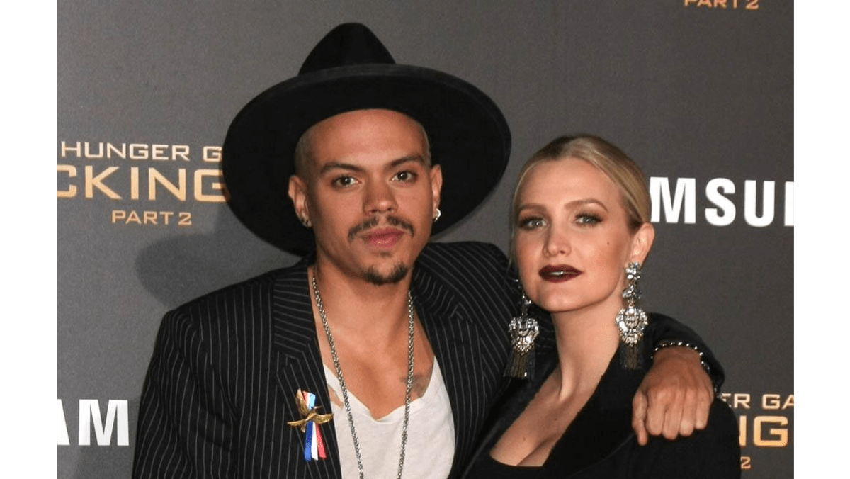 Evan Ross says his father inspired his fearlessness - 8days