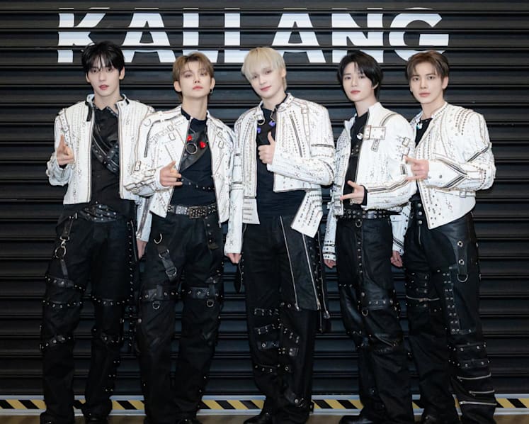 Tomorrow X Together concert in Singapore: Feel-good show with energetic and captivating performances