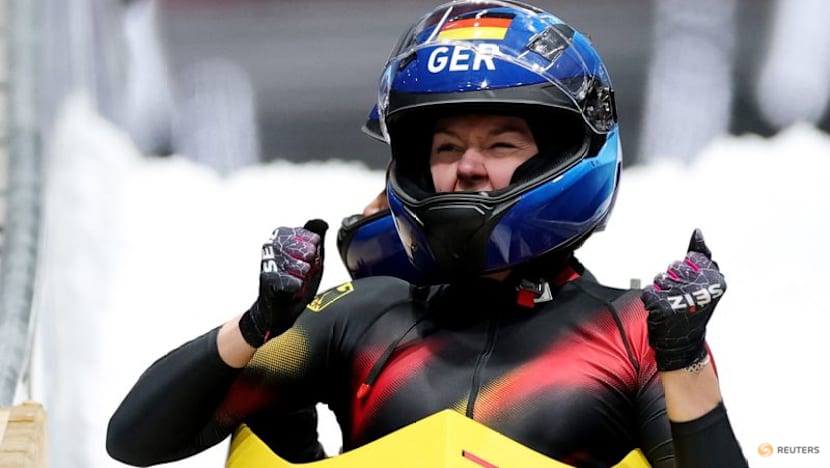 Bobsleigh-Germany's Nolte holds nerve to retain Two-Woman title