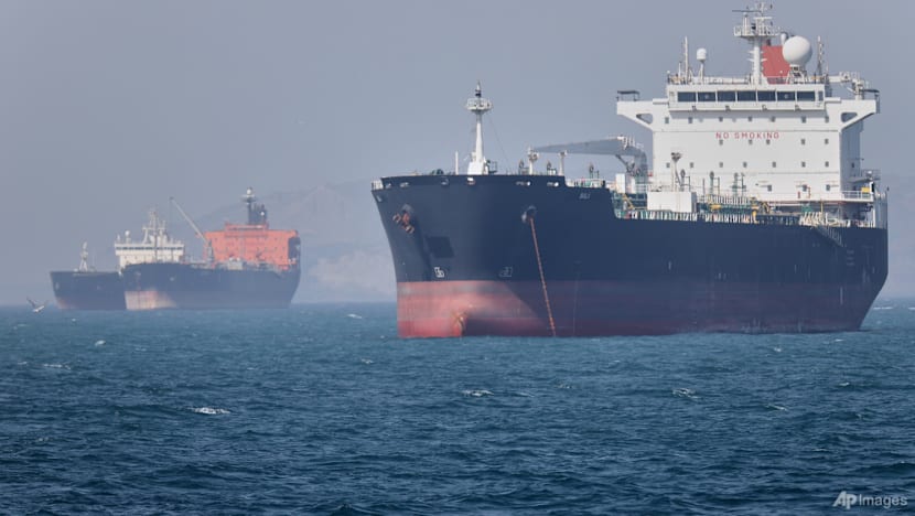 Nations drawing down oil stocks at record pace: IEA