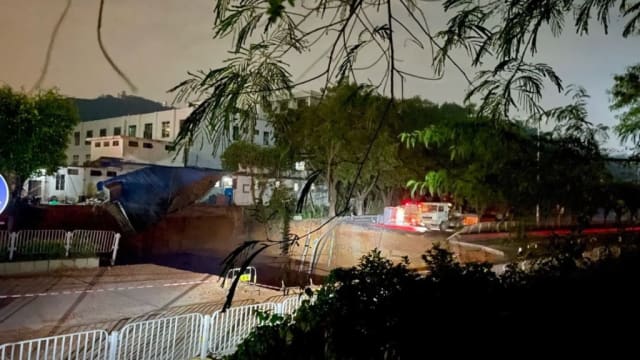 中国深江铁路工地发生坍塌 13名工人失联