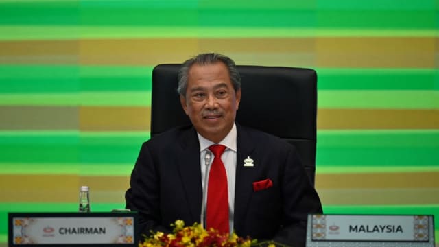 慕尤丁：首相将在提呈财政预算案隔天解散国会