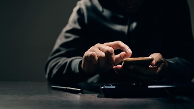 日本拟修法允许警方远程监控犯罪团伙成员手机