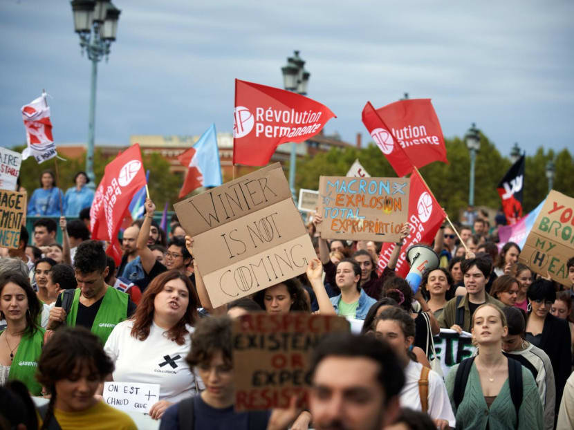 School students and students took to the streets of Toulouse on Sept 23th, 2022, to denounce government inaction towards the climate crisis. School students and students took to the streets of Toulouse on Sept 23th, 2022, to denounce government inaction towards the climate crisis.