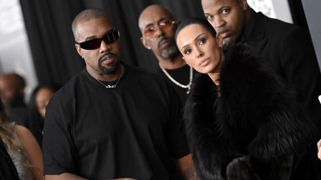 Kanye West夫妻遭疑分居，新歌歌词“求老婆回来”引热议