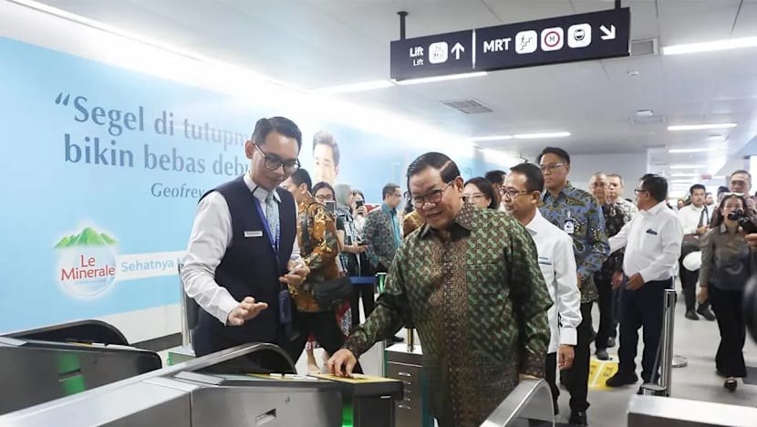 Semakin praktis, naik MRT Jakarta kini bisa bayar pakai kartu kredit 'contactless'