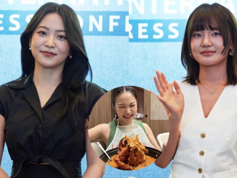 Korean Stars Lee Eunsaem And Yeri Are Hungry For Chilli Crab, Kaya Toast and Pandan Cake