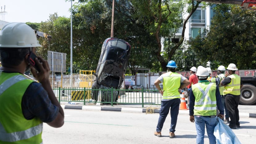 Car lifted out from Tanjong Katong sinkhole