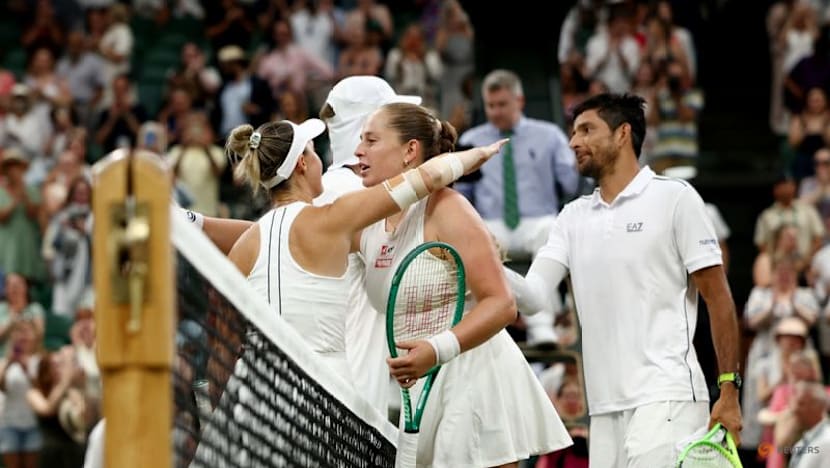 Ostapenko, Arevalo fight back to win Wimbledon mixed doubles title