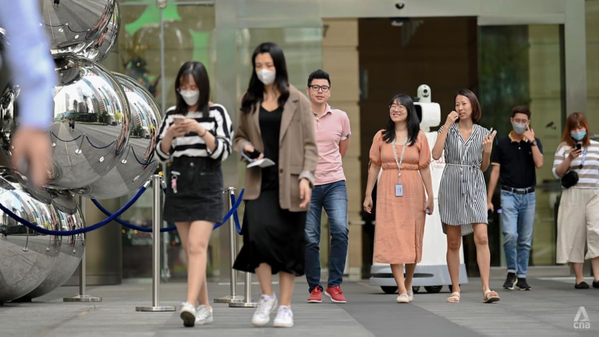 Economists maintain Singapore’s 2025 growth forecast at 2.6%: MAS survey