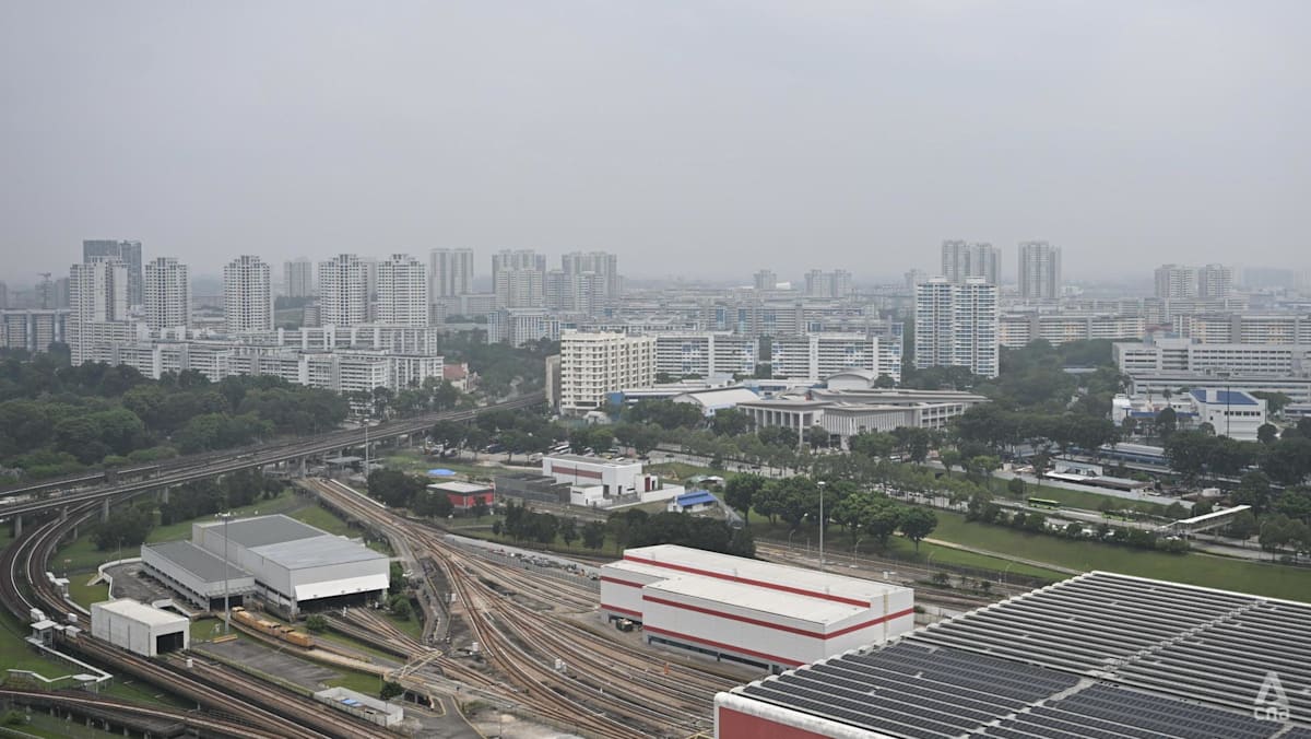 Air quality in Singapore sees slight improvement; 1-hour PM2.5 readings elevated in three regions - CNA