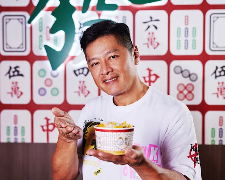 Singaporean actor Li Nanxing will have a dessert pop-up store to celebrate his 40 years in entertainment