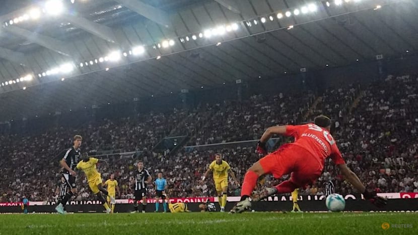 Pulisic double steers Milan up to third in Serie A
