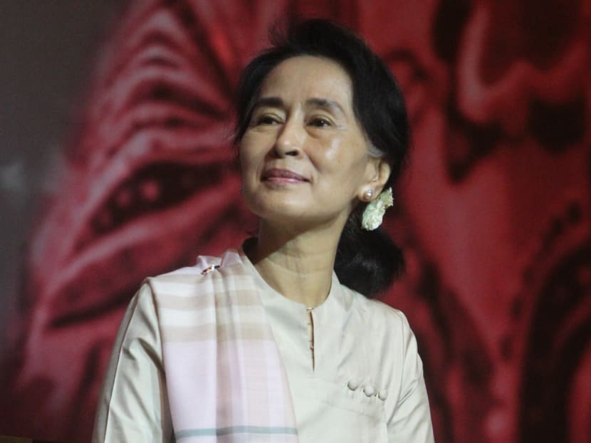 Suu Kyi encourages overseas Myanmar citizens to return home