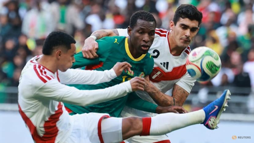 Defiant Senegal display Afcon trophy before beating Peru in friendly