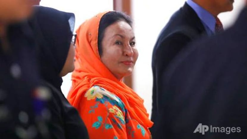 Rosmah tiba di SPRM bantu siasatan penyelewengan projek solar Rosmah tiba di SPRM bantu siasatan penyelewengan projek solar