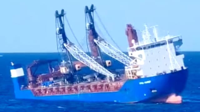 俄货船地中海海域爆炸沉没 船东指同恐怖主义有关