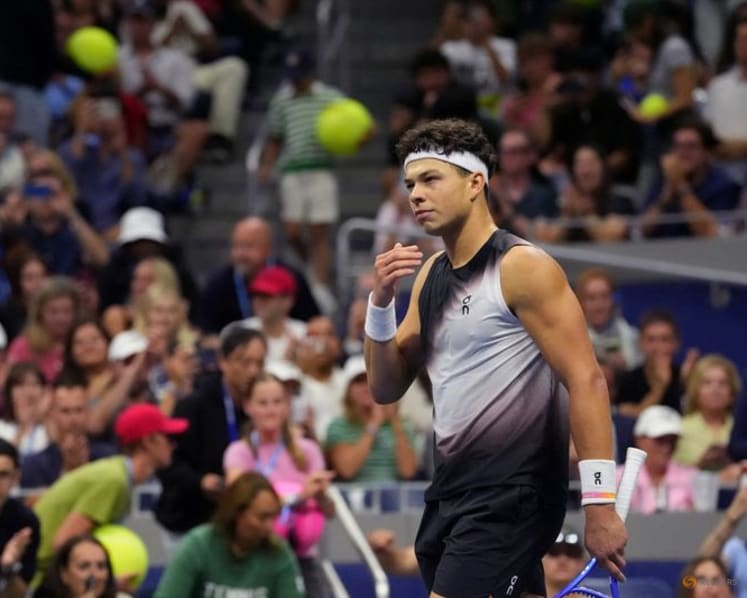 Sabalenka steamrolls into US Open semis, home fans await 'Battle of the Billionaires'