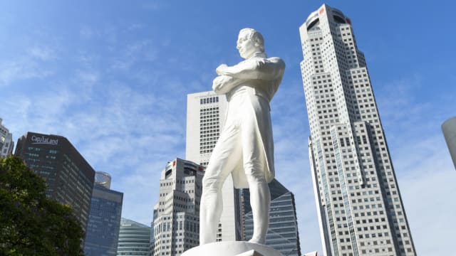 莱佛士雕像将在下周三和四进行定期维修