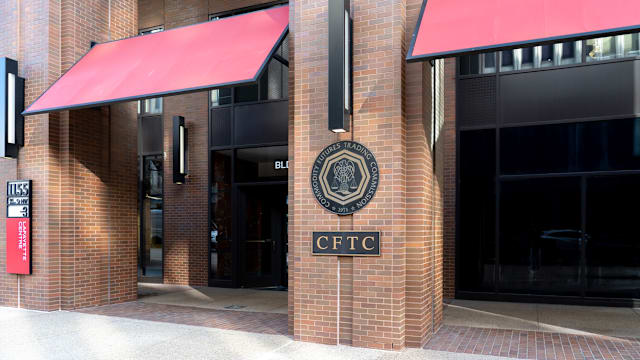 美国调查特朗普伊朗政策转向前异常石油交易