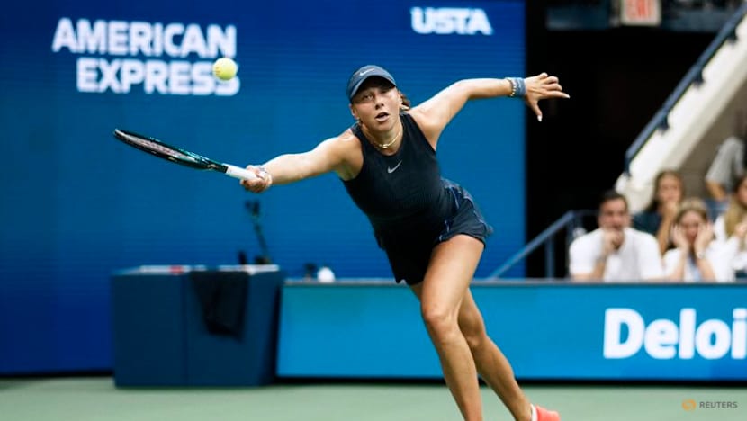 Anisimova sweeps aside Haddad Maia to reach US Open quarter-finals Anisimova sweeps aside Haddad Maia to reach US Open quarter-finals