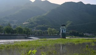 How a town in Beijing learnt to protect itself from floods | Video