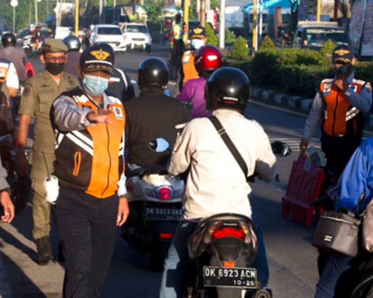 4 tourists ordered off Bali for violating COVID-19 restrictions