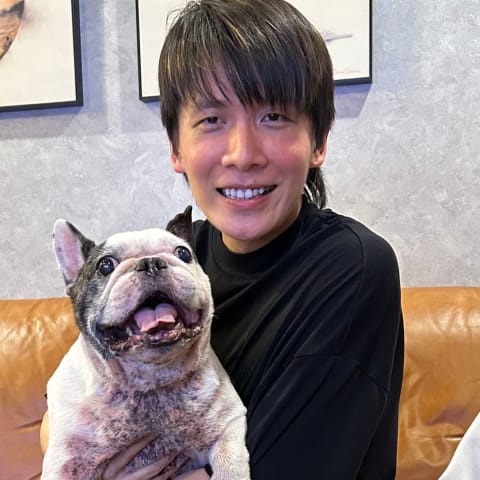 独家揭秘：饶梓杰新歌“Gai Gai”震撼发布，爱犬陪伴流泪瞬间！