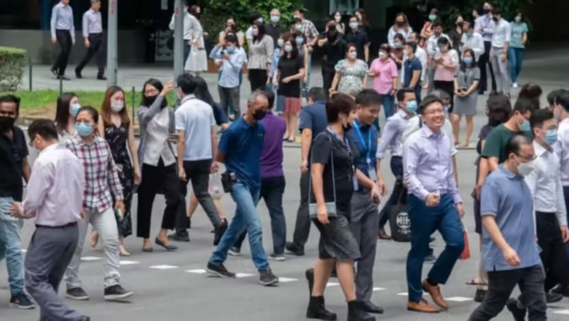 Bayaran S$6,000 untuk pekerja diberhentikan bertujuan cegah kebergantungan kepada bantuan, kata pakar