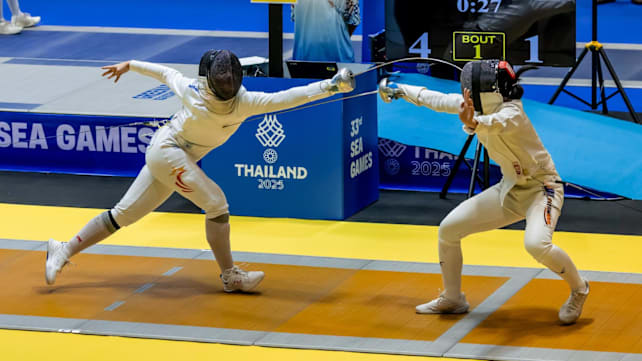 Singapore sweep all 3 gold medals available on first day of fencing at SEA Games 2025