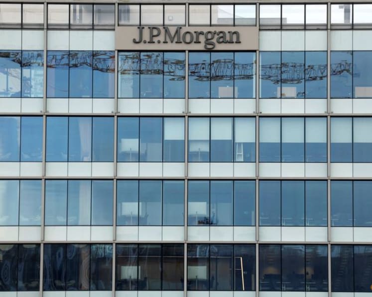 J.P. Morgan lifts 2026-end target for S&P 500 to 8,000 on AI, earnings strength