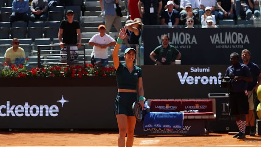 'No expiration date for ambition and dreams': Cirstea powers into Rome semis