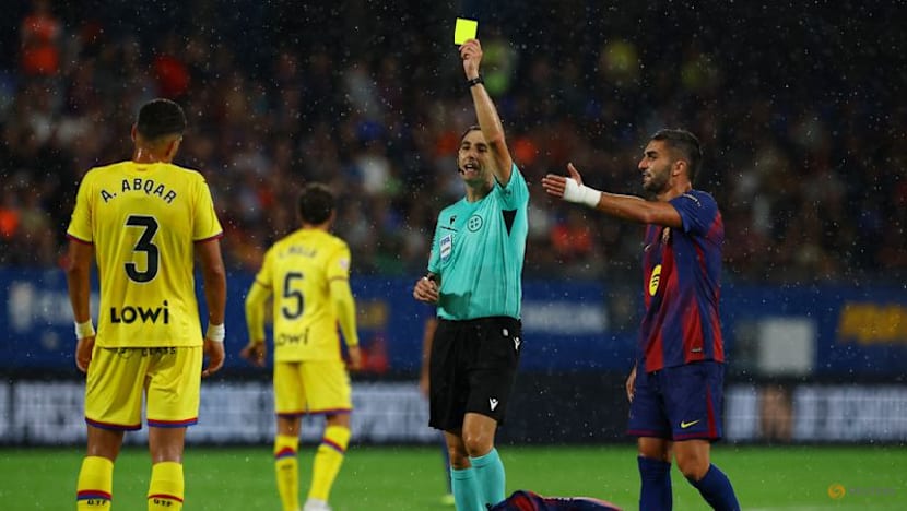 Torres double helps Barcelona cruise to 3-0 victory over Getafe