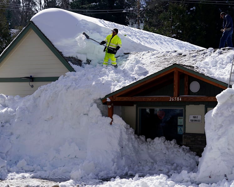 New atmospheric river storm barrels toward California
